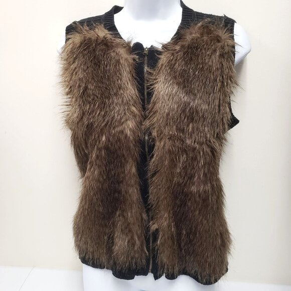 Adrianna Papell Jackets & Blazers - Adrianna Papell Womens Faux Fur Sweater Vest Size Medium
